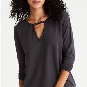 AEO Grey Soft & Sexy Grommet Keyhole Top